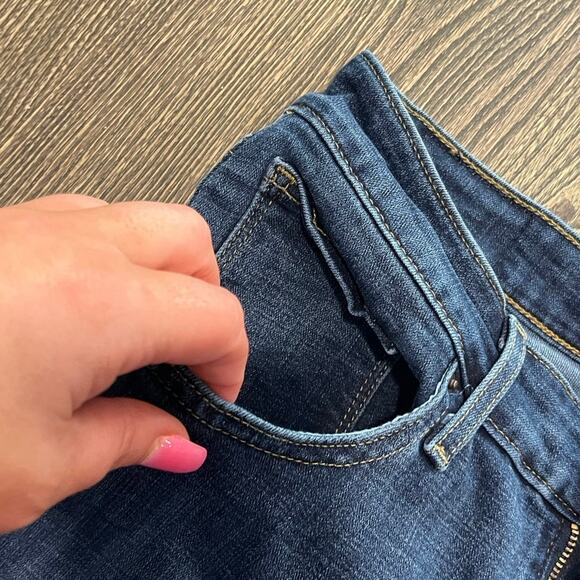 Levi's 721 High-Rise Skinny Jeans Denim Cotton Blend Dark Wash Blue Size 31 - Picture 8 of 12